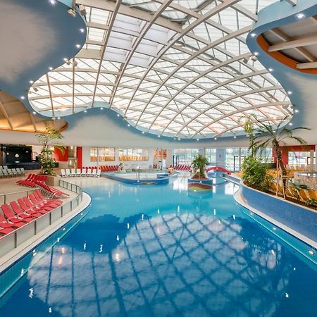 H2O Hotel-Therme-Resort, Fur Familien Mit Kindern باد والترزدورف المظهر الخارجي الصورة